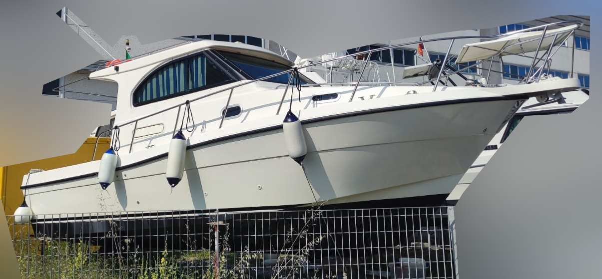 Space Cruiser 310 + 2x220 hp VM entrobordo diesel natante barca crociera livorno boats boat bateaux barco cabinato linea d\\\'asse toscana plastik